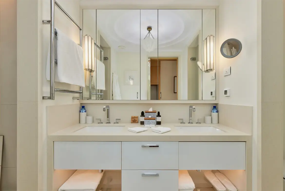 Three-bedroom apartment at Aqua residence available for sale