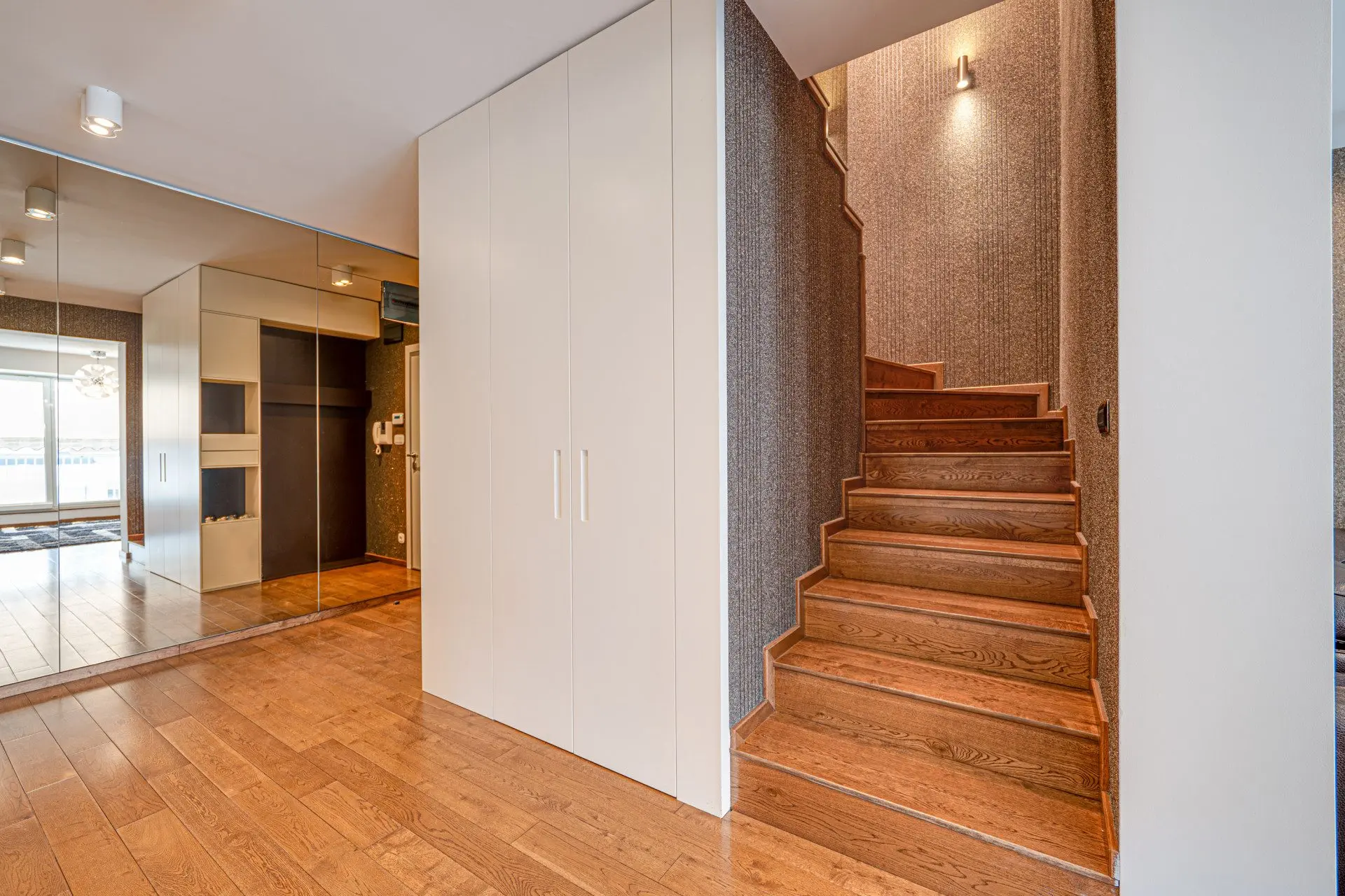 559ff710099edd82319ad8a06b7312a6 Spacious and stylish penthouse just steps from South Park for sale