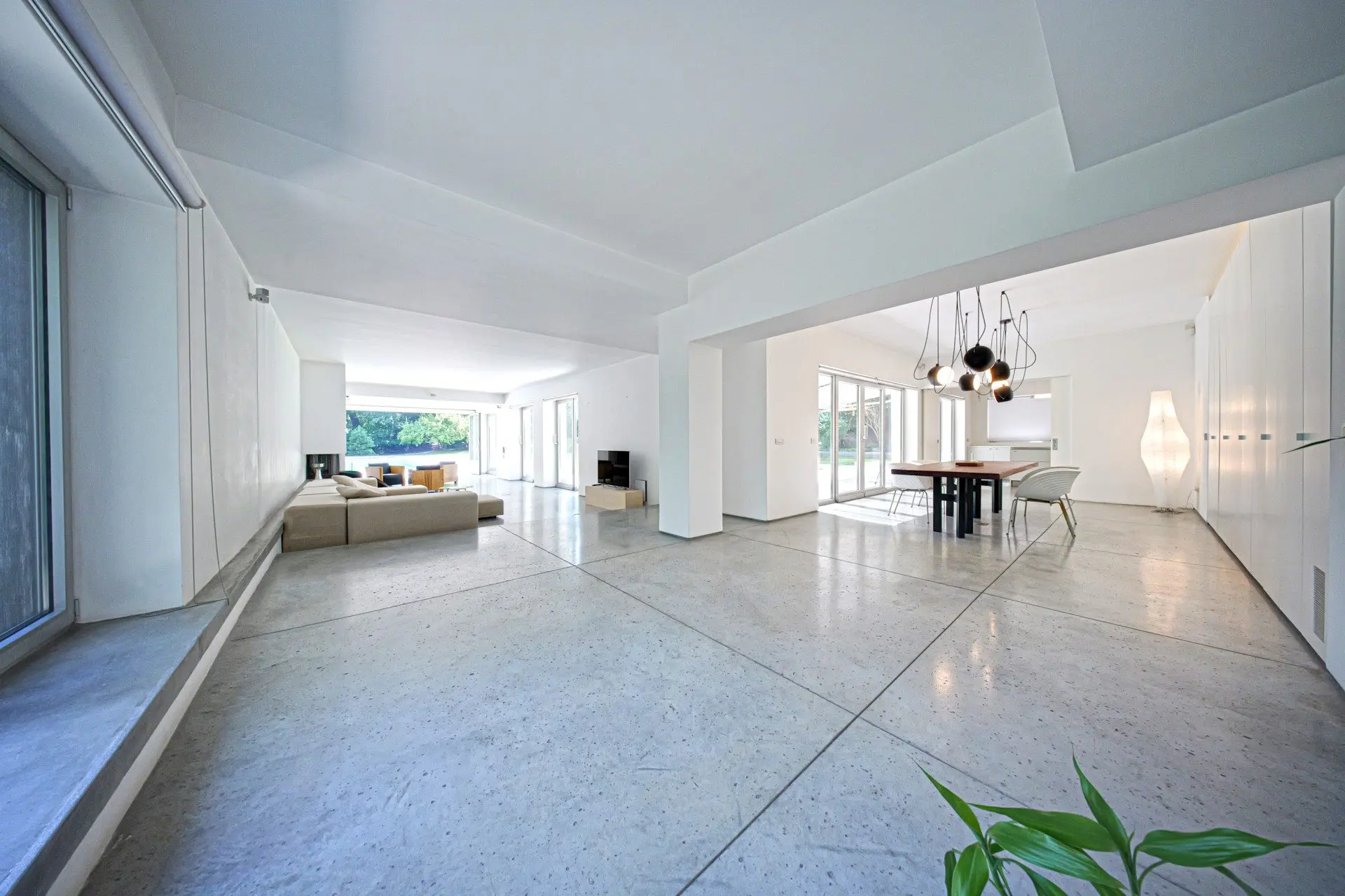 An exceptional property with a massive house in Boyana district, near Sequoia St. for sale