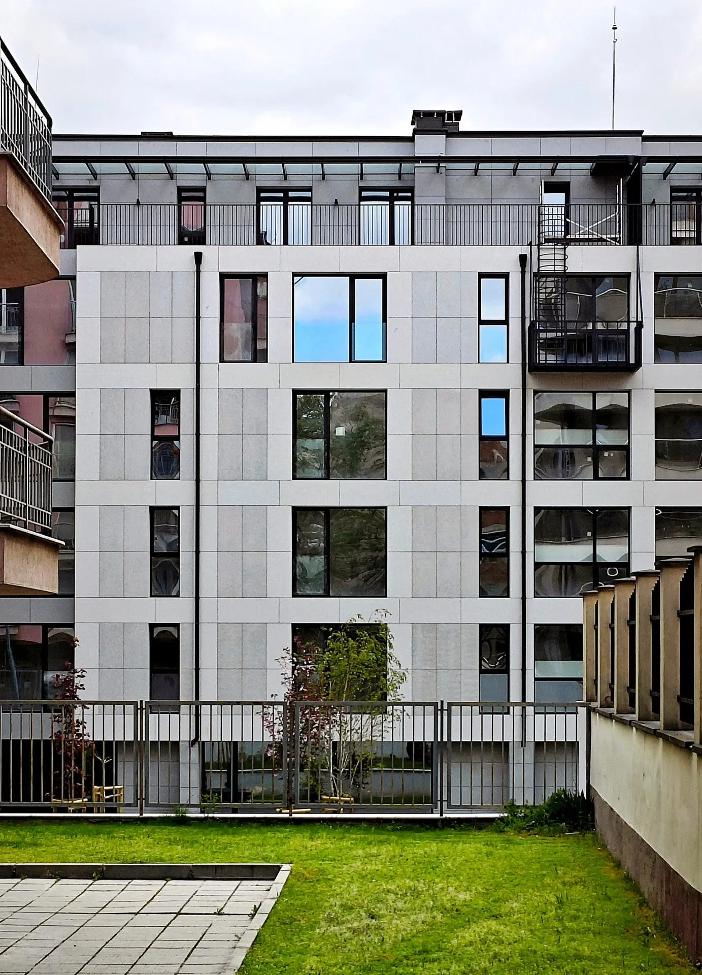 Maisonette in a new building with an exclusive location in Lozenets district for sale