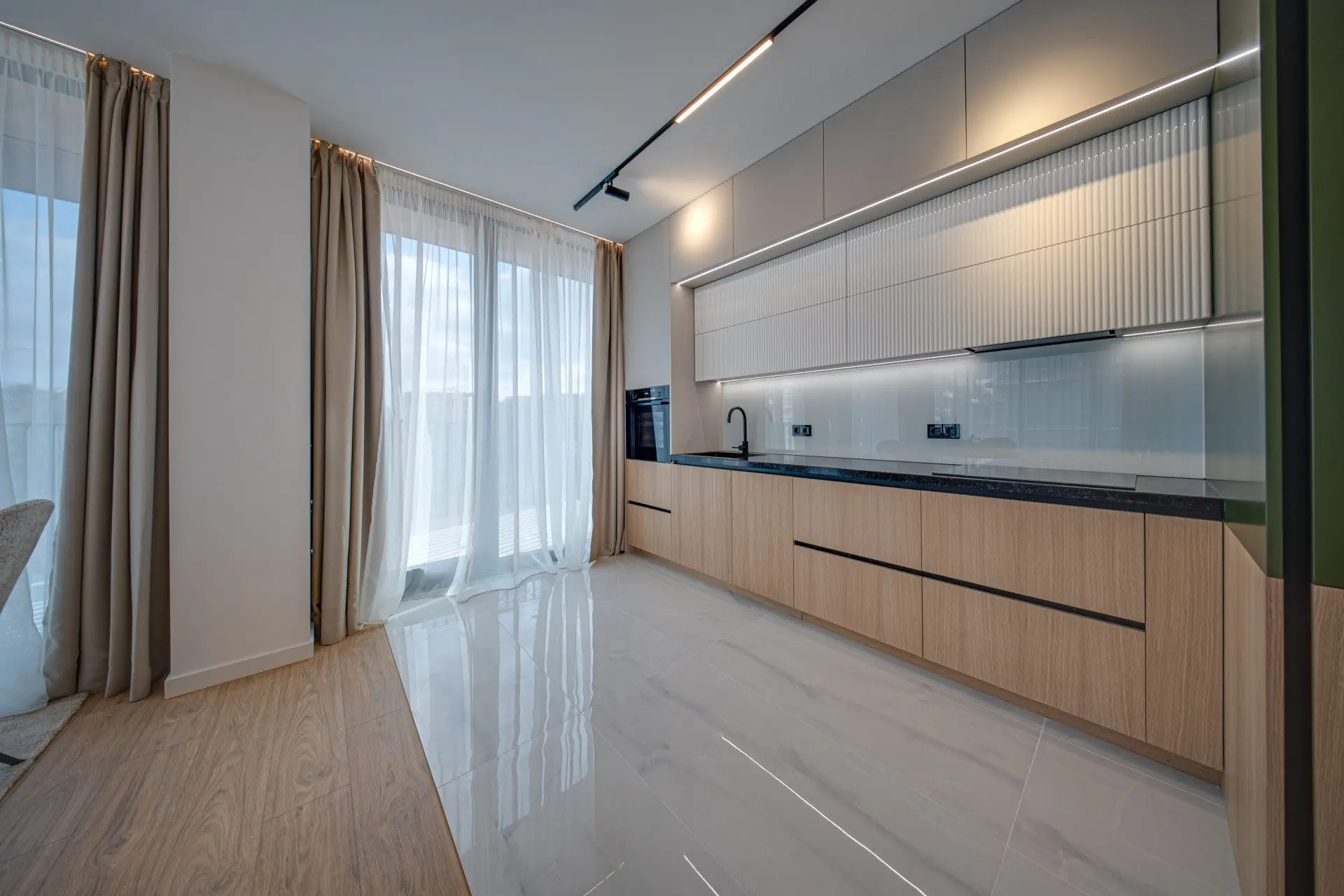 56cdf548c72019eb4fa6779a7f6eea7a Luxurious two-bedroom apartment in an iconic, innovative building Kosher