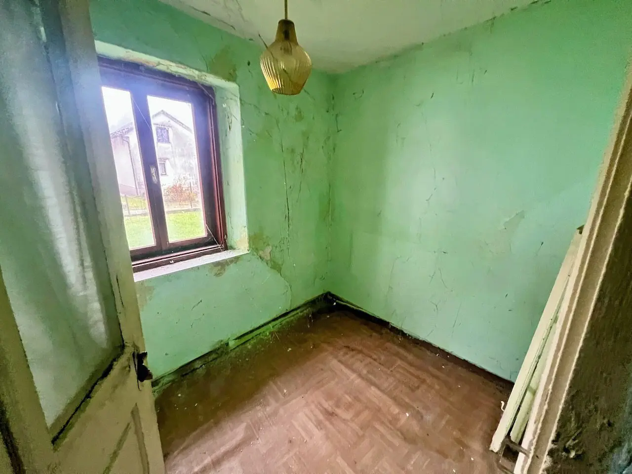 Soča area – Charming House in need of renovation in the Soča Valley