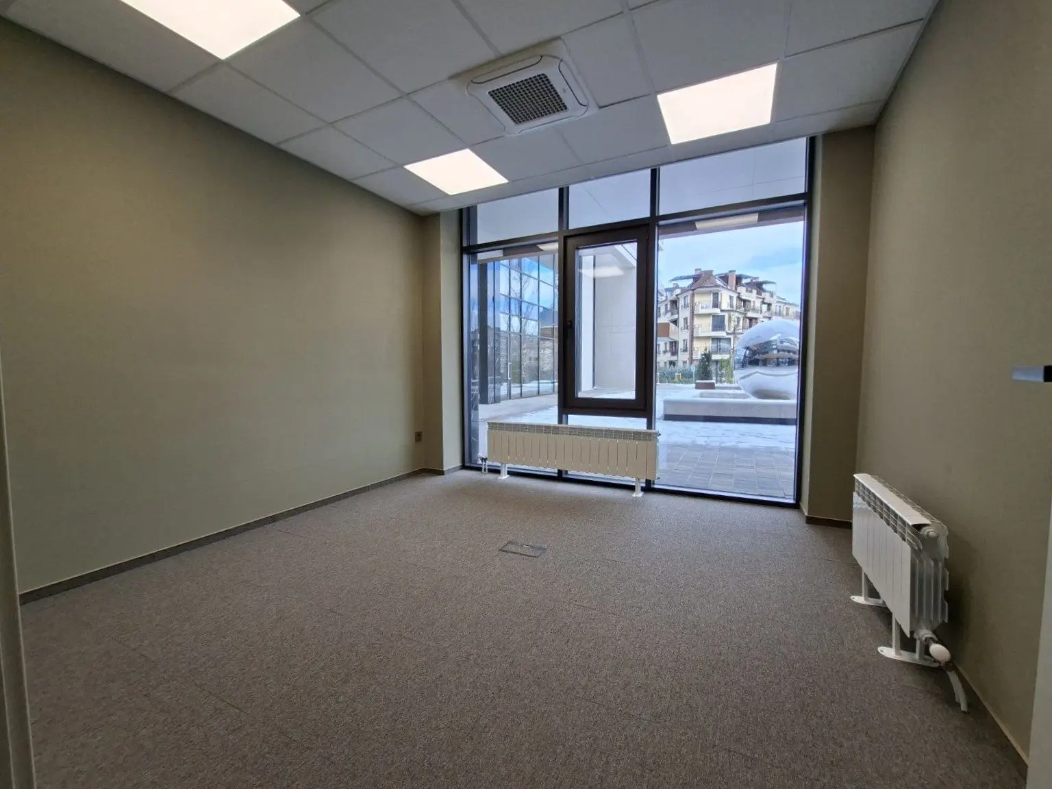 5a4b8c8ef9d08bf7aeab9e5bb120b6a2 Office for sale in a class A business building in Manastirski Livadi