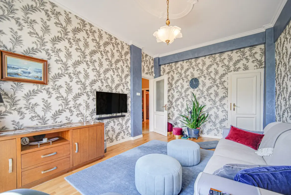 Elegant apartment with panoramic views in the heart of Sofia for sale