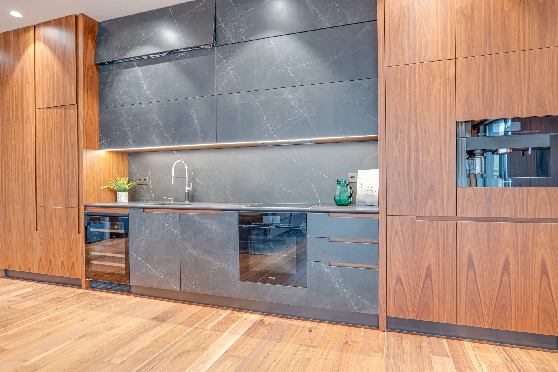 5b06cdacf42034679dd30cc0dadb486a Modern designer apartment on the shore of Lake Pancharevo