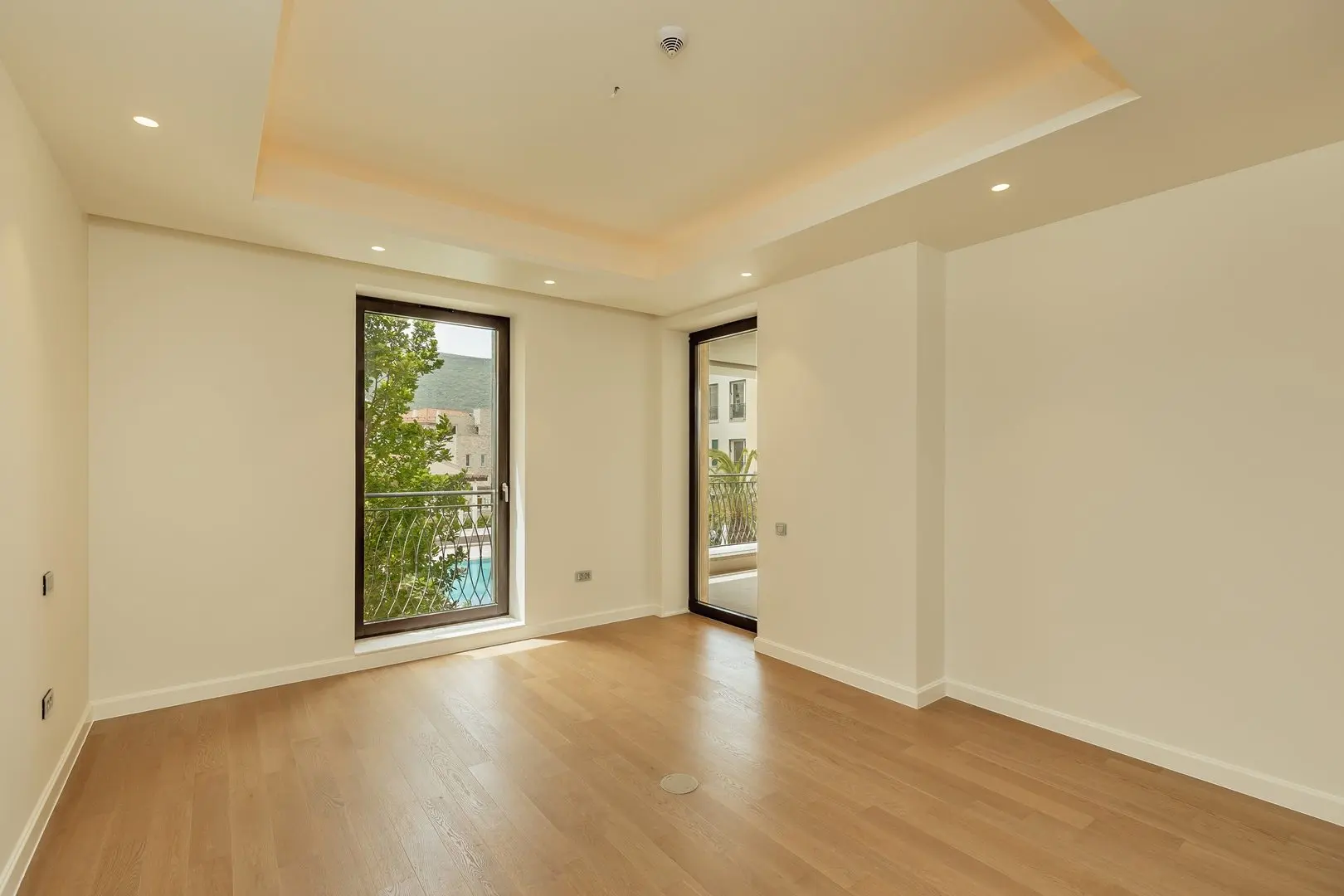 Three-bedroom apartment in Village Residence
