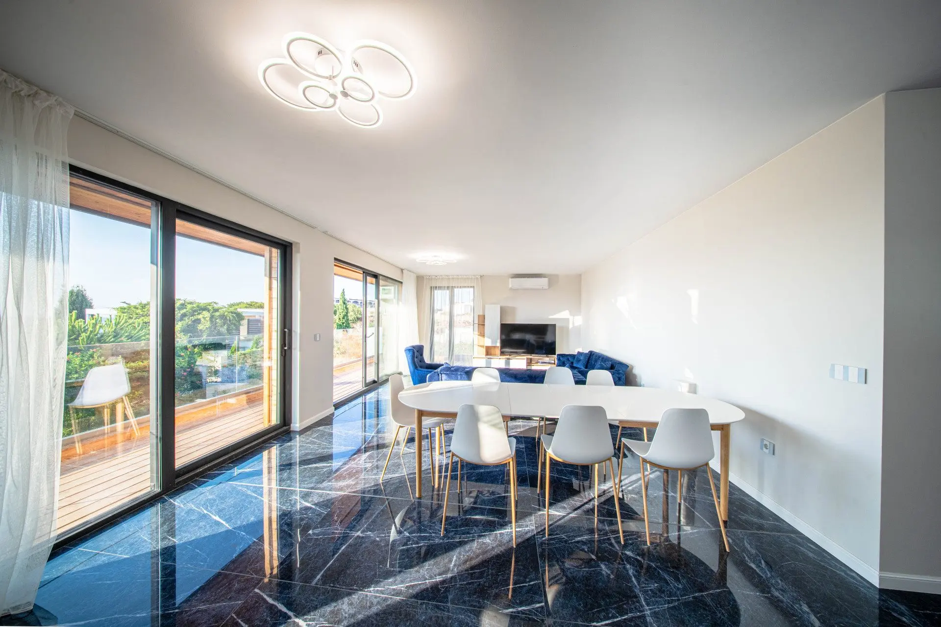 Remarkable modern house near Paradise Bay