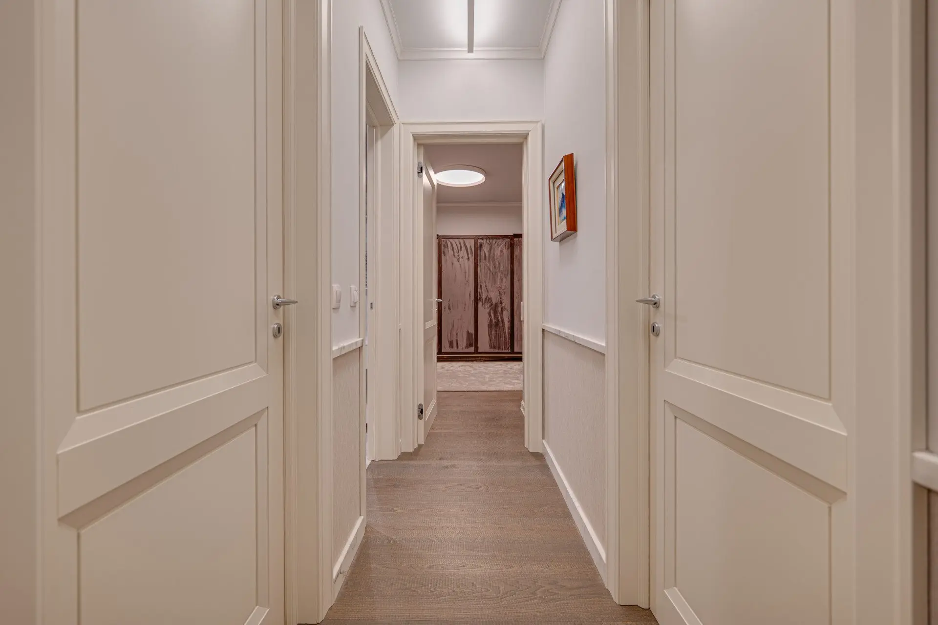 Designer apartment in an iconic building with a parking space included in the price