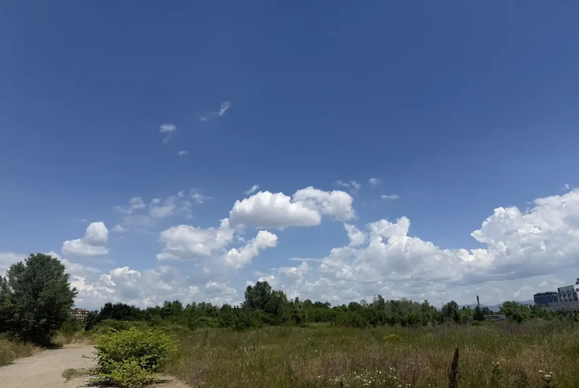 Plot of land in close proximity to the 18th metro station in the Mladost 3 residential area