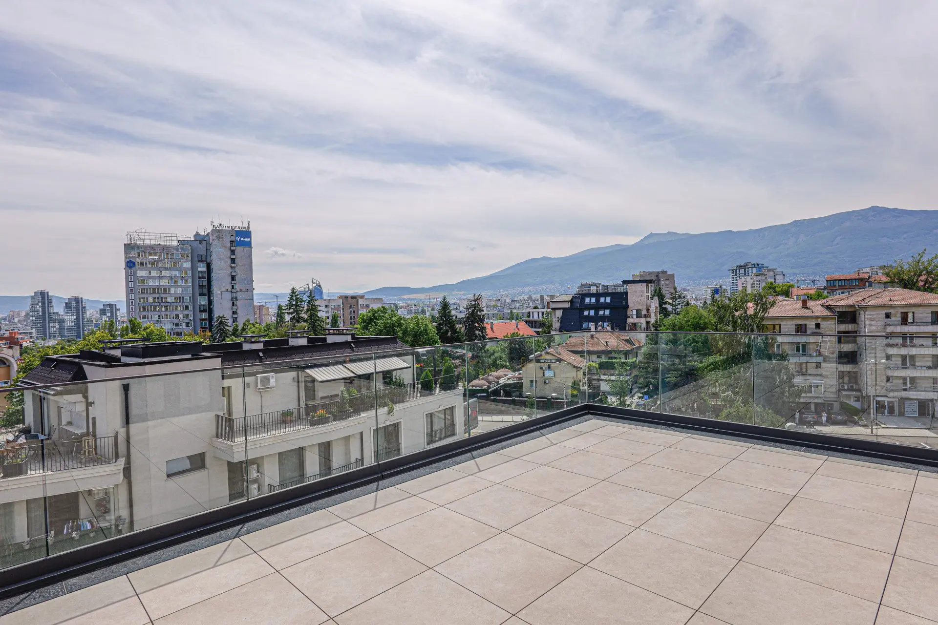 Premium penthouse with unparalleled panorama, space and views in an unparalleled boutique building in Iztok district