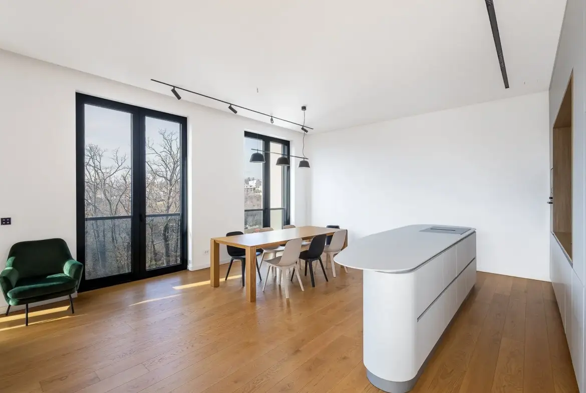 3-Bedroom Apartment, 184 m² – Green Hill, Savski venac, Belgrade