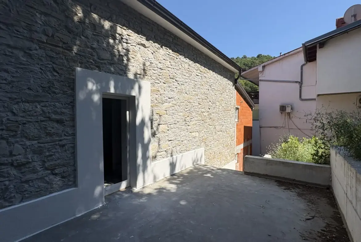 Coastal area – Charming Semi-Detached Homes with Sea Views in Izola