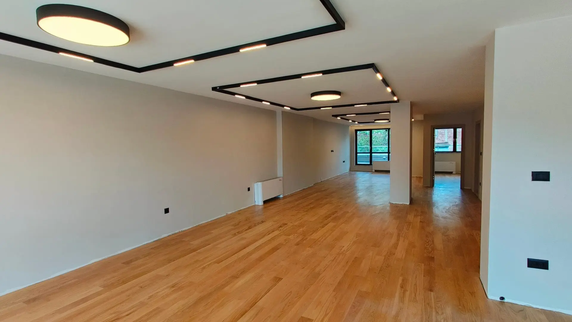 Spacious and fully furnished new apartment in the central part of Sofia