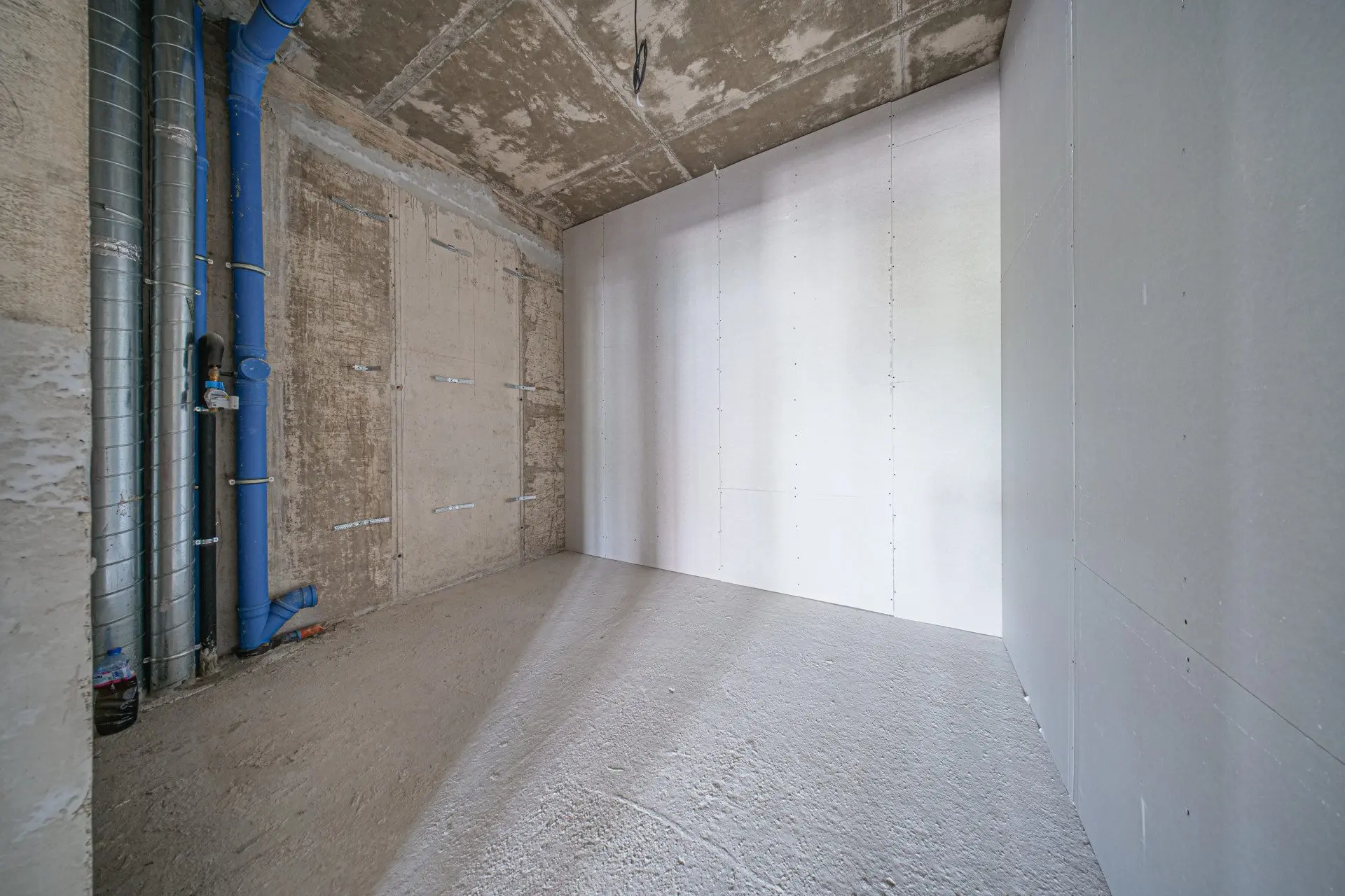 Office in a new elegant building on Cherni Vrah Blvd. for sale