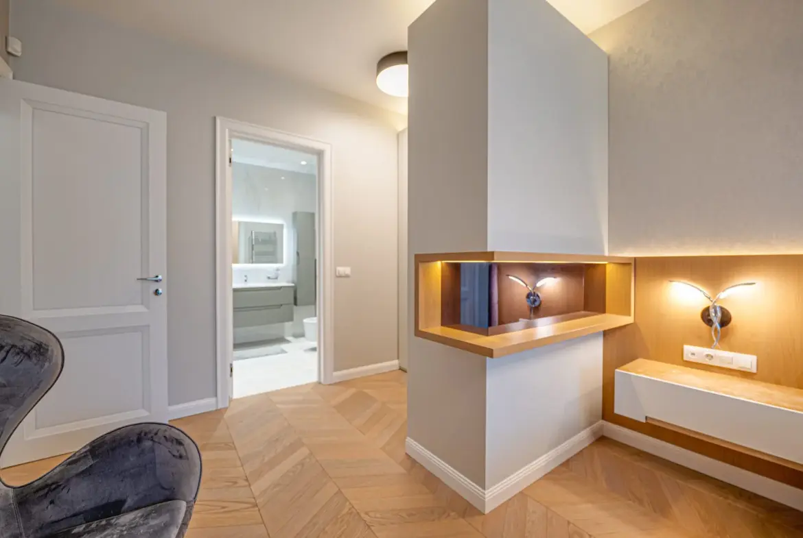 Elegant two-bedroom residence with a contemporary interior in a prestigious building