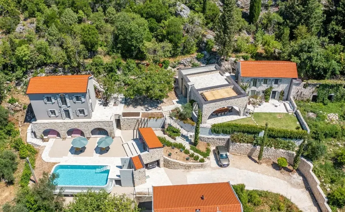 Boutique Villa “Stone House”