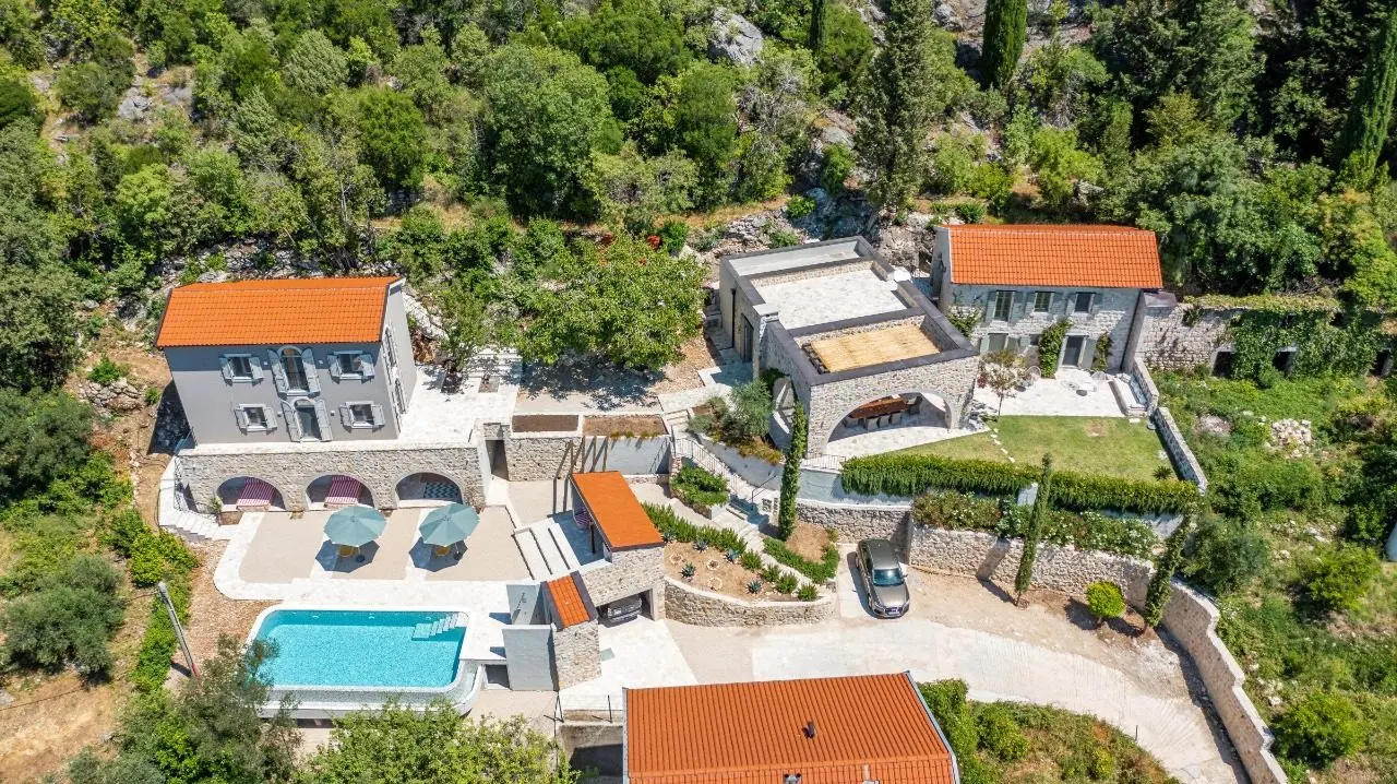 Boutique Villa “Stone House”