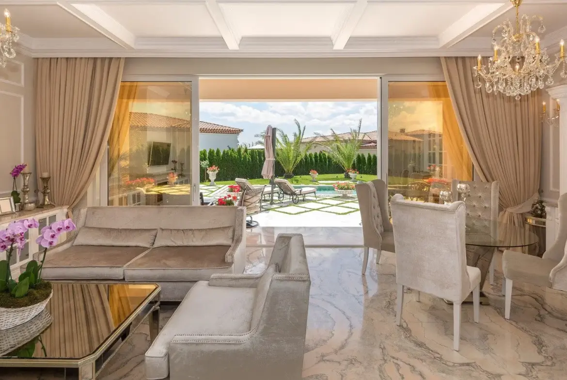 Luxurious villa with pool in Sunny Beach for sale