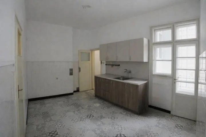 Aristocratic apartment in Doctor’s Monument for sale