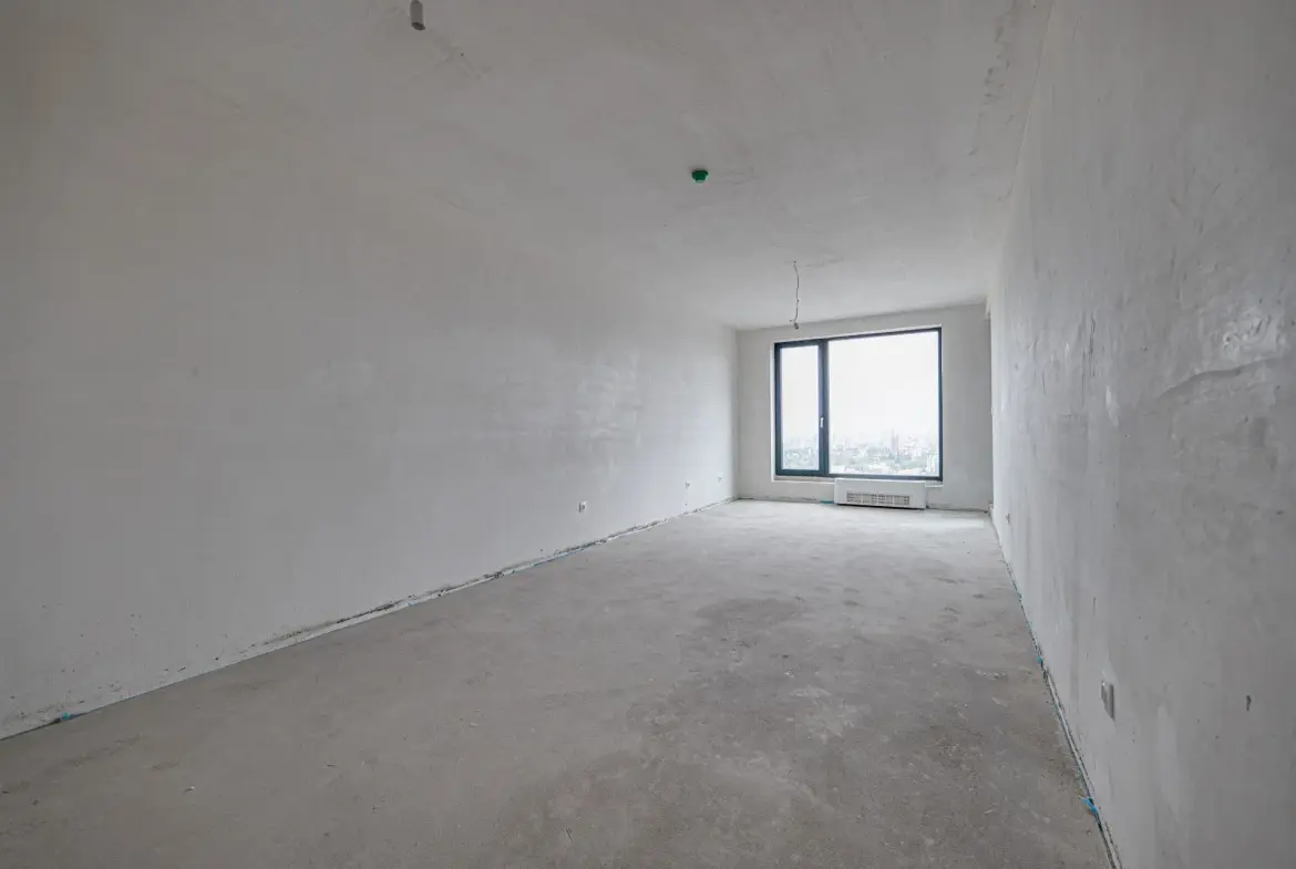 Three bedroom apartment in a luxury building next to Paradise Mall