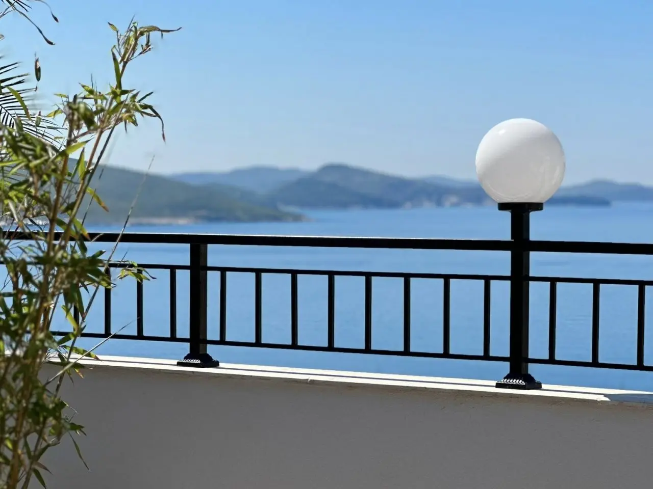 WONDERFUL PENTHOUSE FOR SALE IN SARANDA