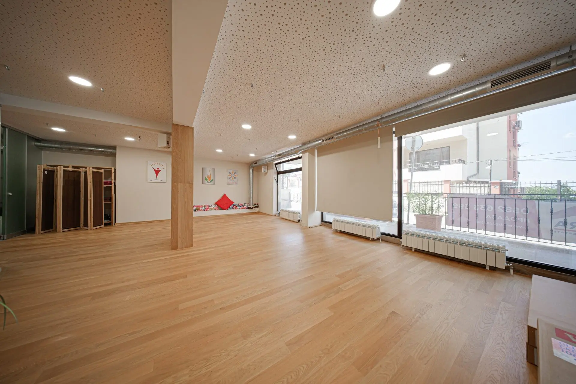Spacious commercial premises located on two levels in Boyana for sale