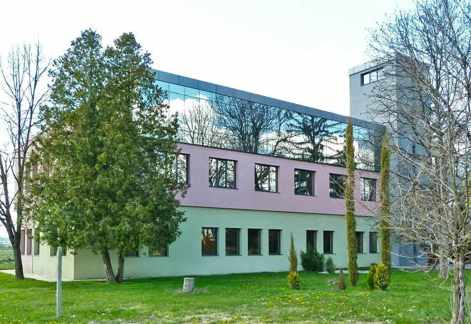 Hotel for sale in Kazanlak