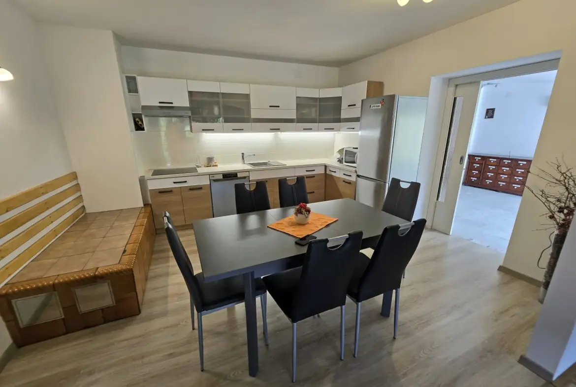 Soca Area – Kobarid, Spacious house with commercial space