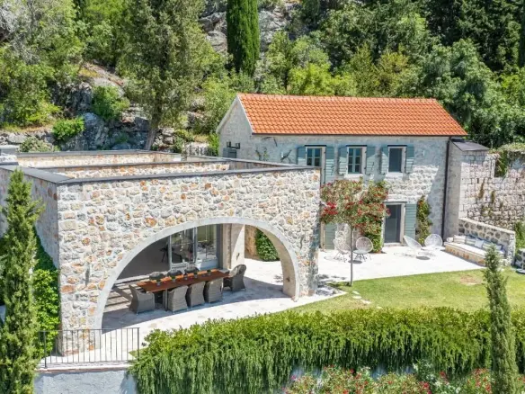 Boutique Villa “Stone House”