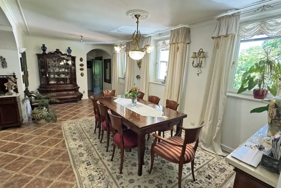 Kranj Area – Spacious Estate with Great Potential