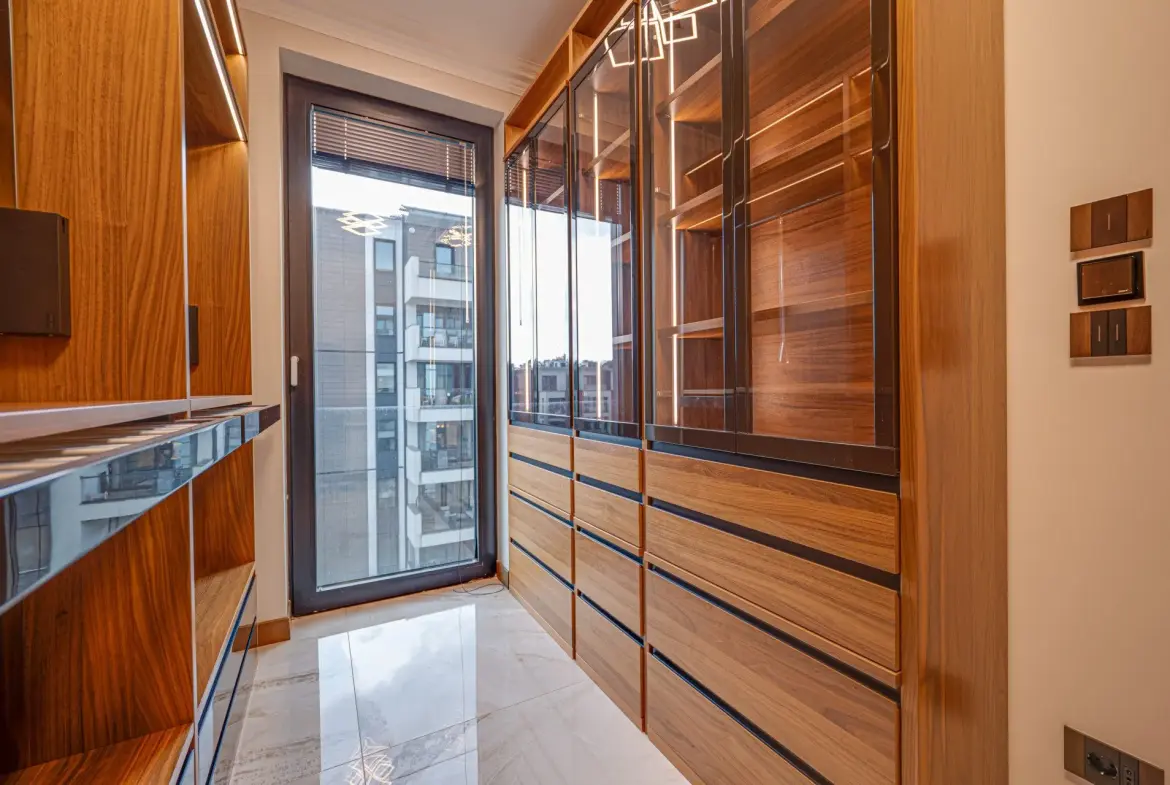 Fully furnished four-room apartment in a gated residential complex in the Lozenets neighborhood