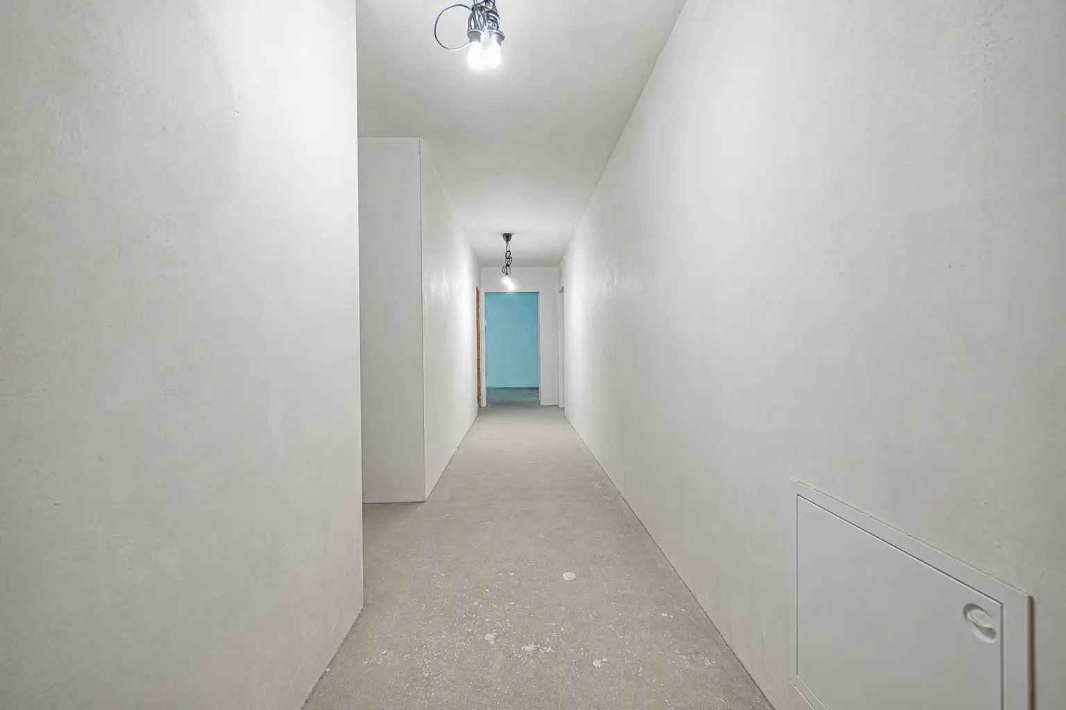 Apartment with a spacious private yard and a garage with direct indoor access in downtown Sofia