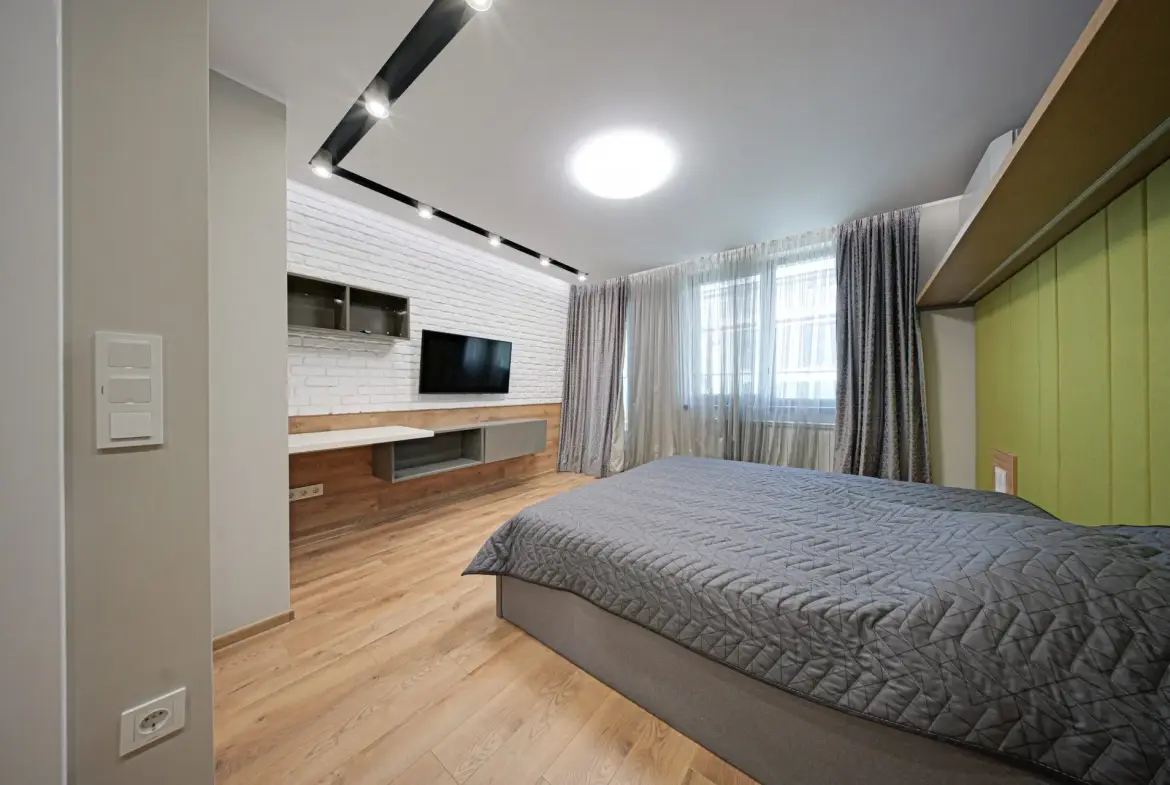 Exclusive three-bedroom penthouse with wonderful views in Krastova Vada