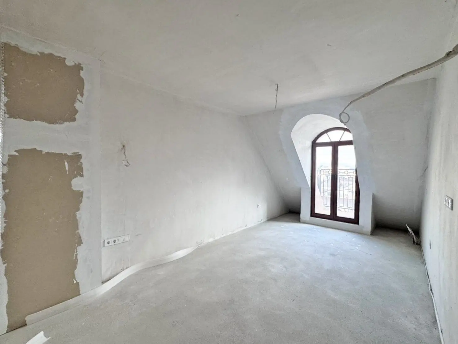 Three-bedroom apartment in a new luxury complex in Krastova vada