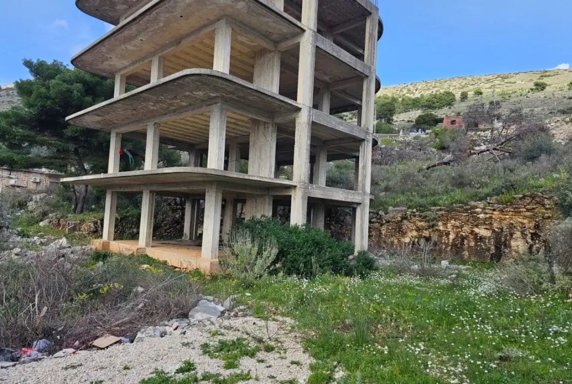 4-Story Building for Sale in Saranda with Sea View – Great Investment Opportunity
