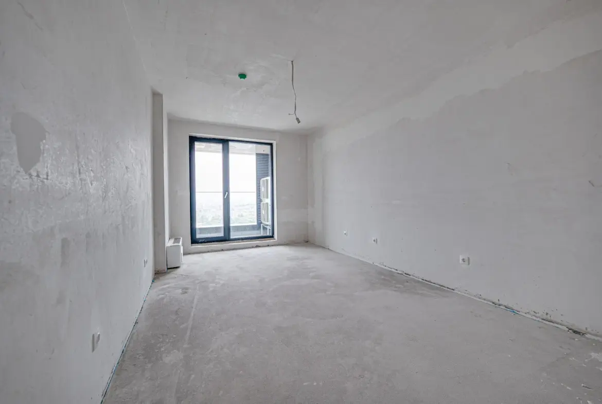 Three bedroom apartment in a luxury building next to Paradise Mall