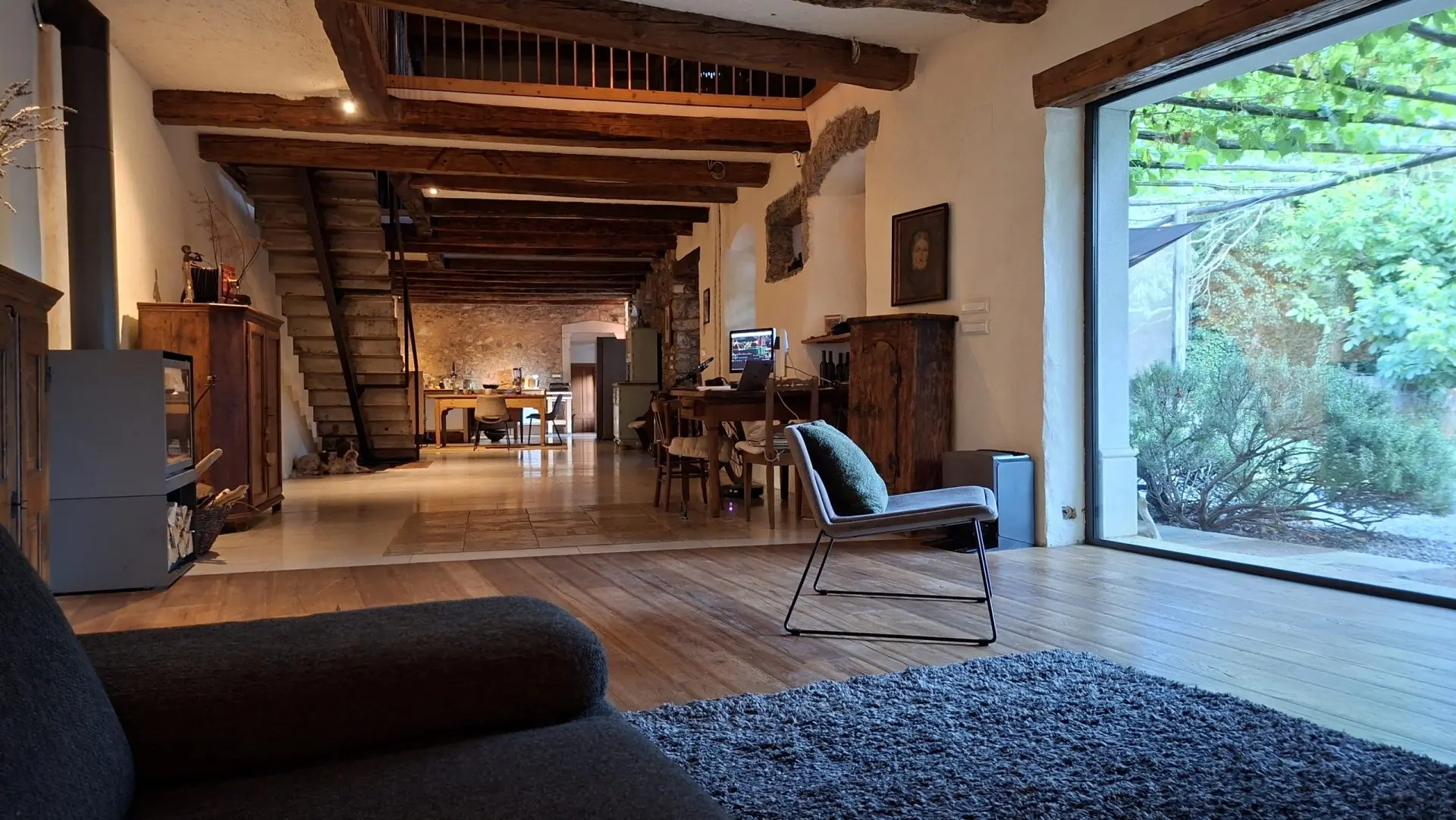 Karst – Exceptional Stone Estate with a Traditional Courtyard Surrounded by Nature