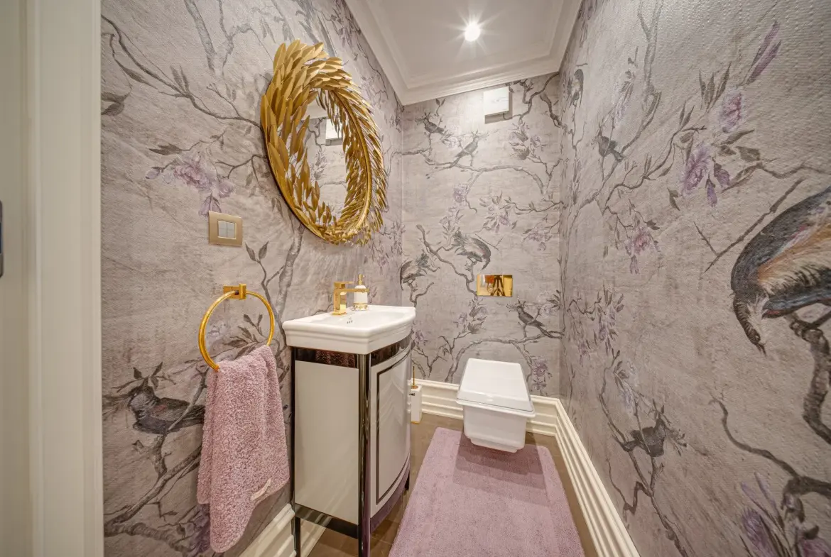 Impressive apartment with a top location in one of the most preferred neighborhoods of the capital, Iztok
