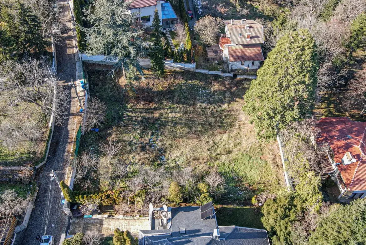A plot of land in the most prestigious and desirable part of Boyana quarter