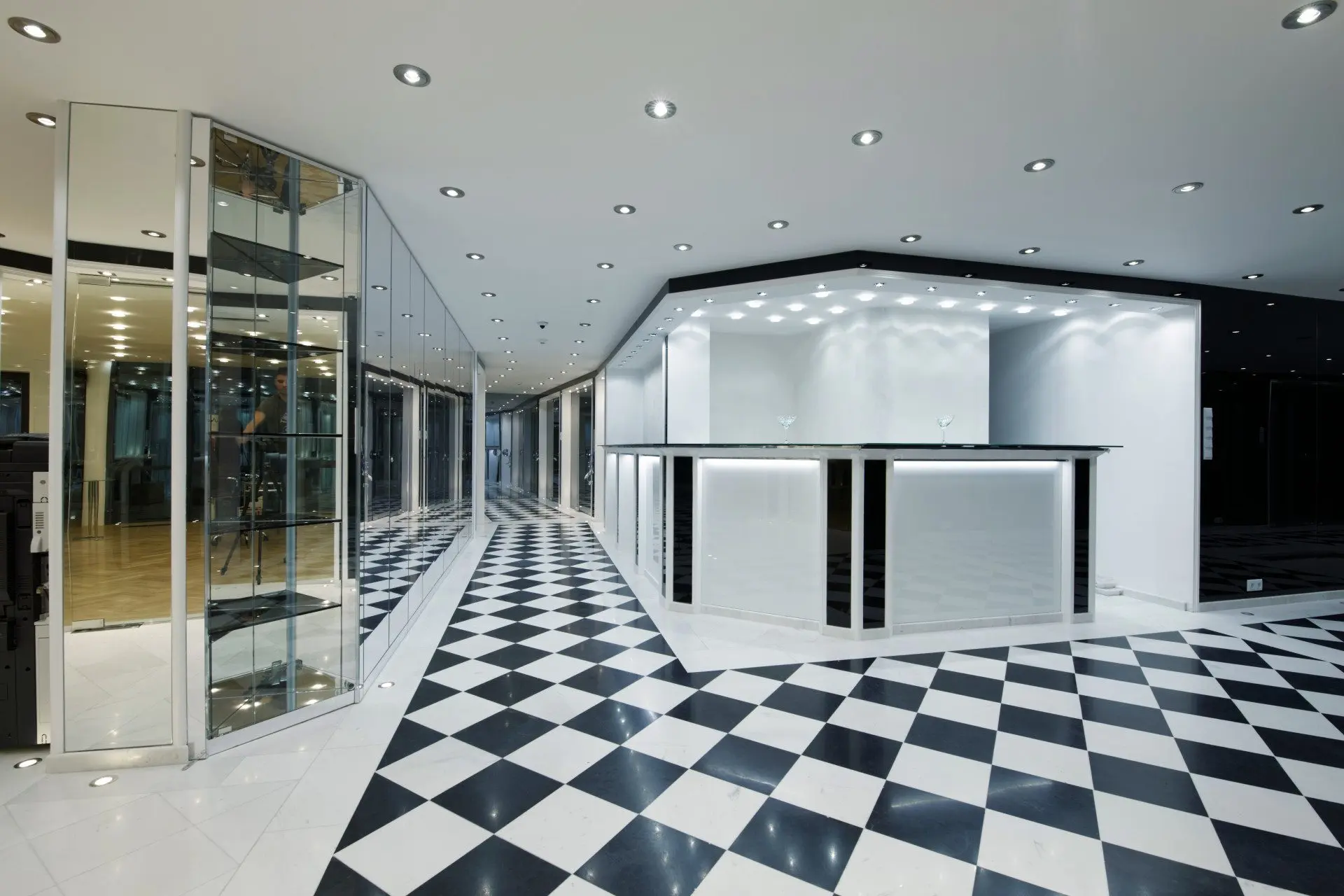 7257480e061846d1af6db2329db04d8c Spacious floor of a business building located in Hadji Dimitar district