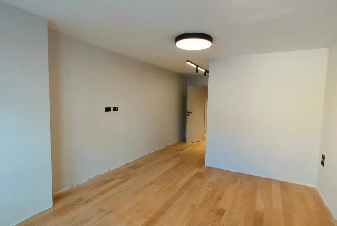 Spacious and fully furnished new apartment in the central part of Sofia