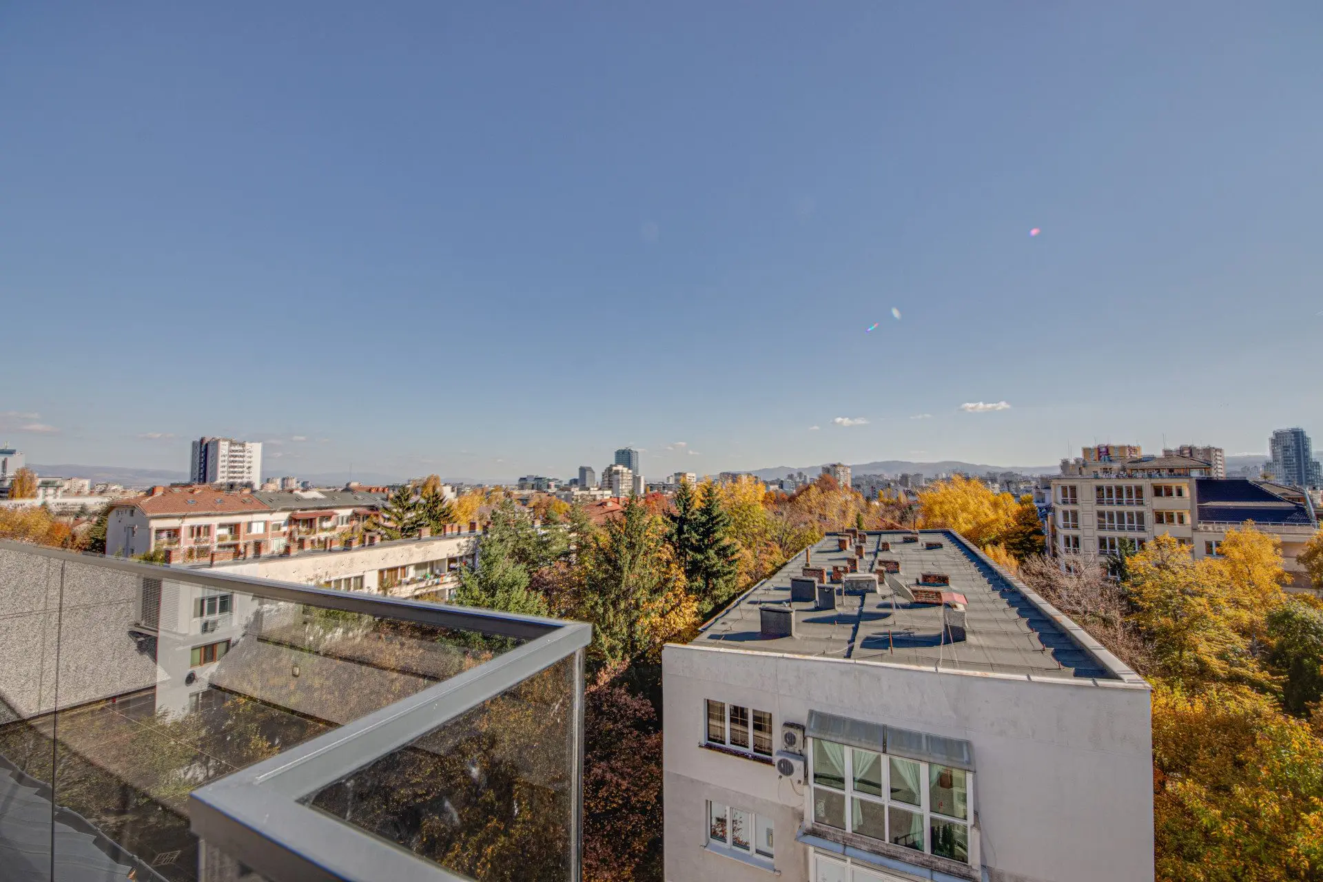 747fedeefbdfa198a81fa177f5853b03-1 Luxury penthouse in Iztok for sale