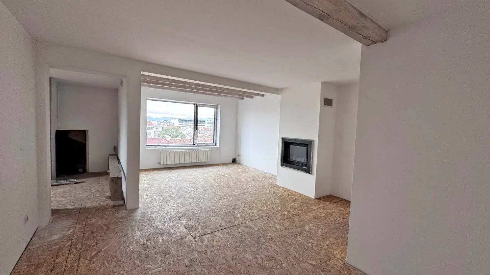 75daa1966481289dd9ffcb80540c2fbc Bright and spacious apartment on Gurko Street for sale