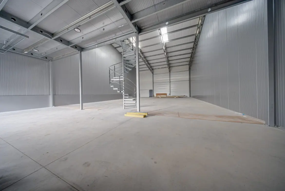 Newly built warehouse premises are for sale in the village of Lozen, at the Act 14 stage