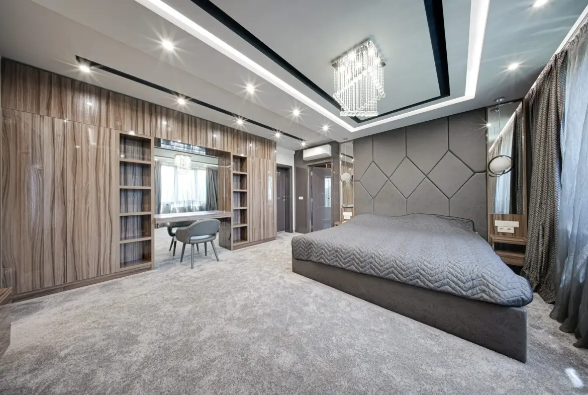 Exclusive three-bedroom penthouse with wonderful views in Krastova Vada