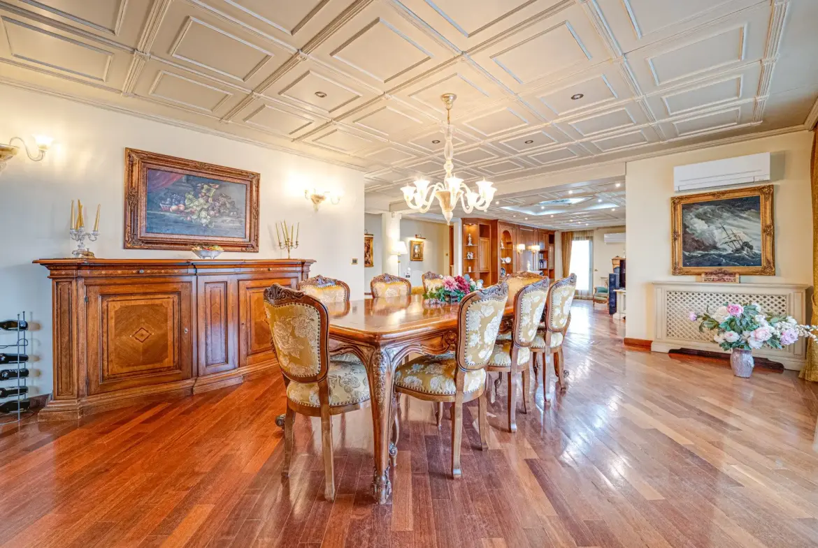 Impressive classic three-bedroom apartment in Manastirski Livadi-West district for sale