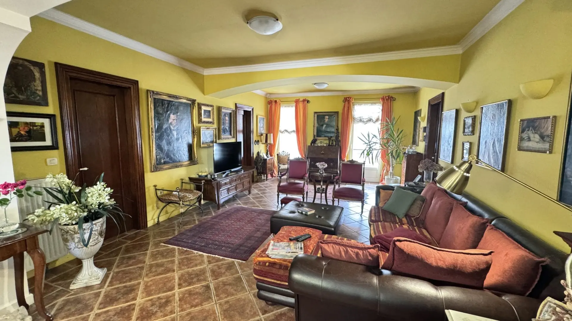 Kranj Area – Spacious Estate with Great Potential