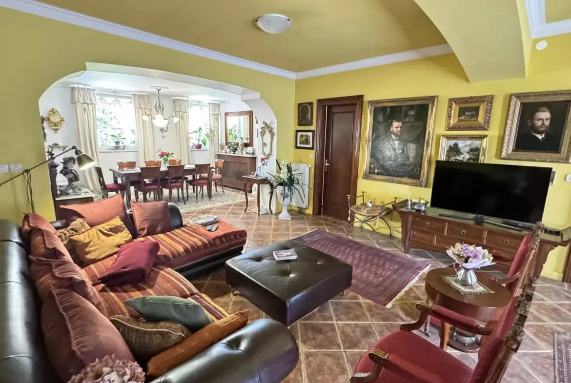 Kranj Area – Spacious Estate with Great Potential