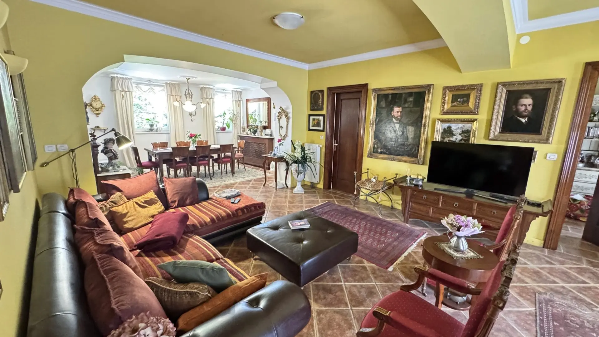 Kranj Area – Spacious Estate with Great Potential