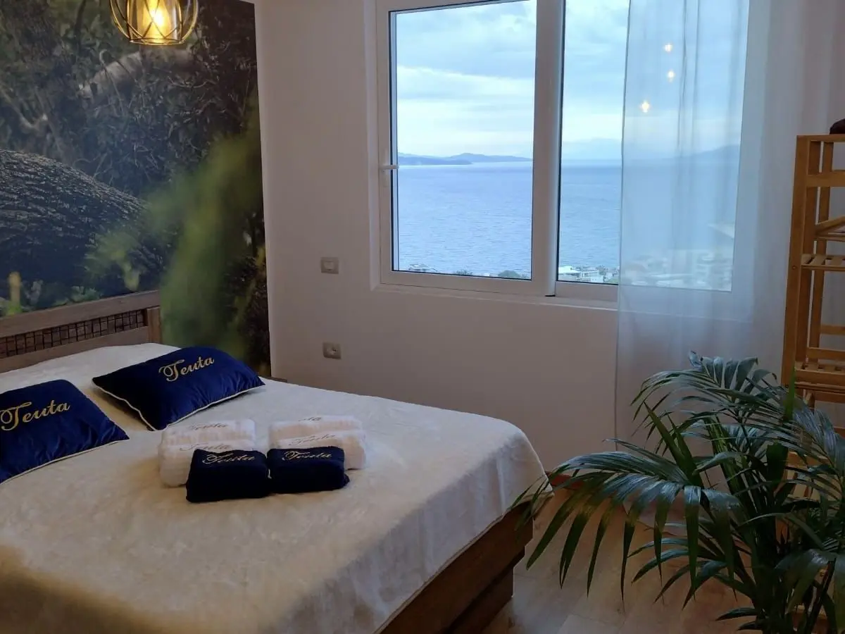 WONDERFUL PENTHOUSE FOR SALE IN SARANDA